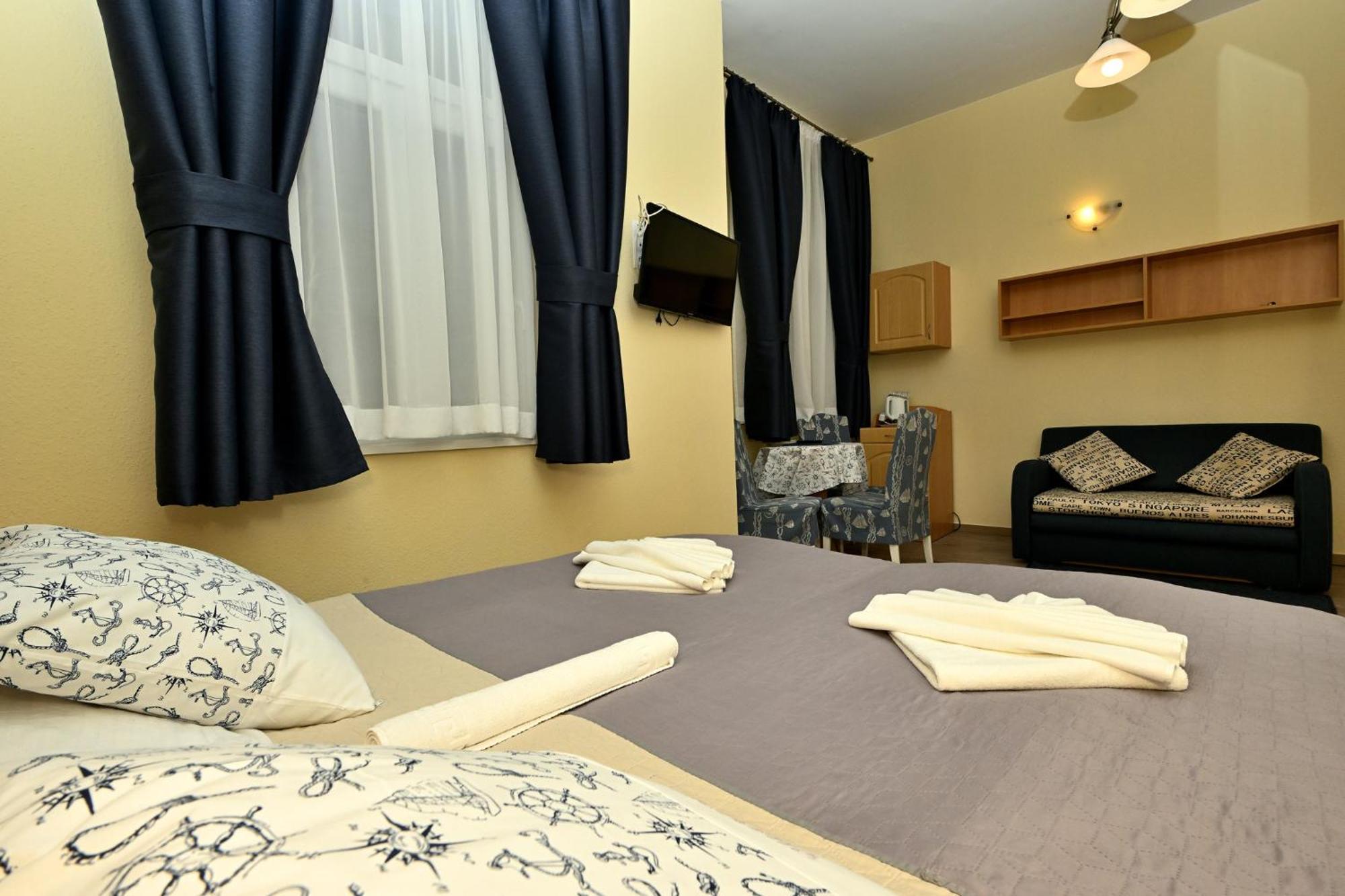 Guest house Casteria